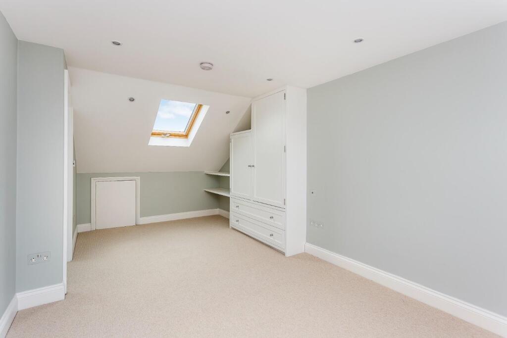 Lettings Shepherds Bush St Stephens Avenue  - Bedr