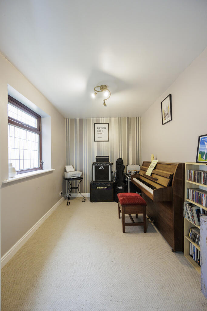 58 Rockhingham close-48