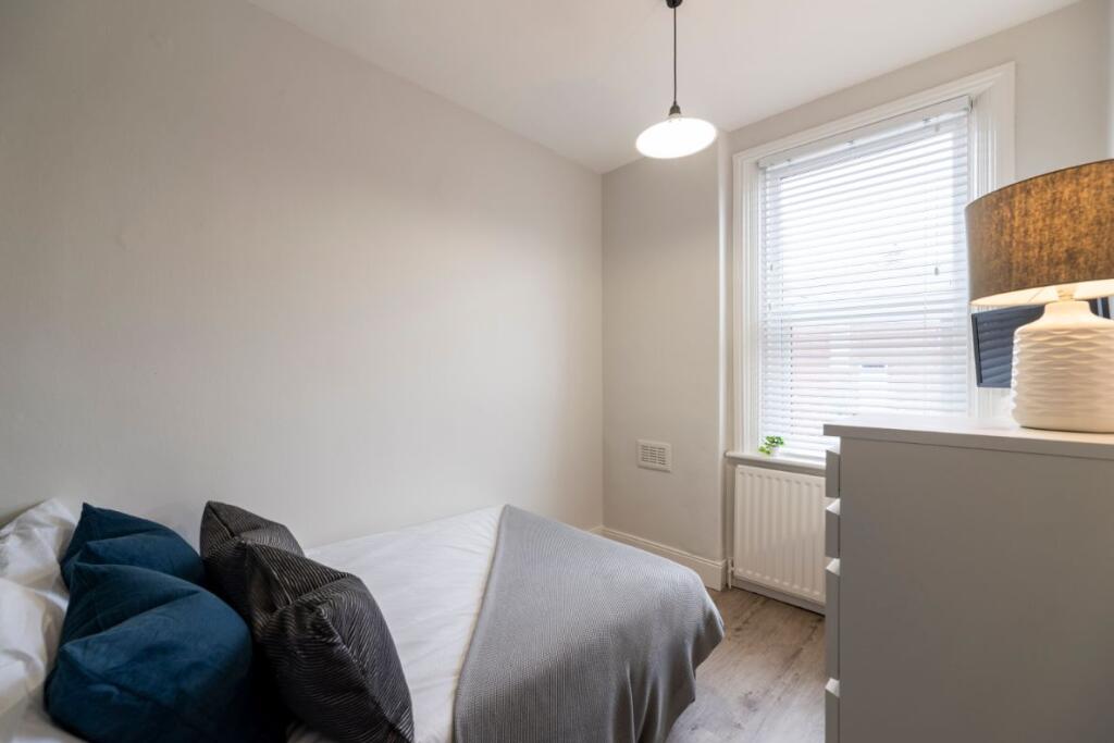 153HS - Bedroom 1