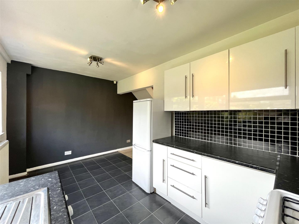 Breakfast Kitchen Aspect 4