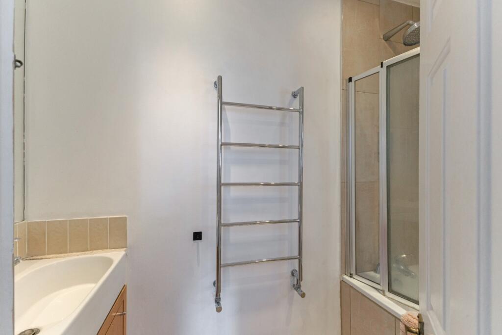 94937_80B-Bathurs...