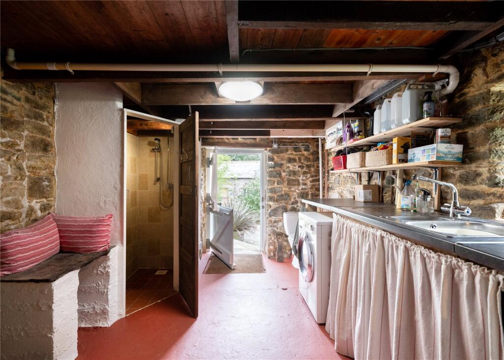 Shower Room/Utility