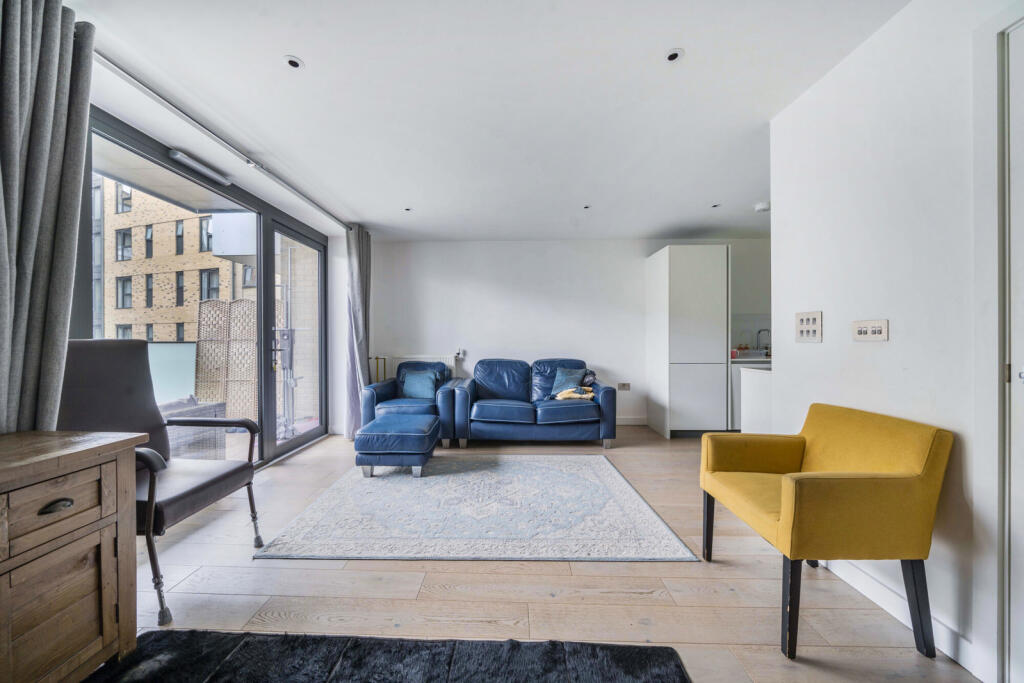 1340544-4-68a32bb...