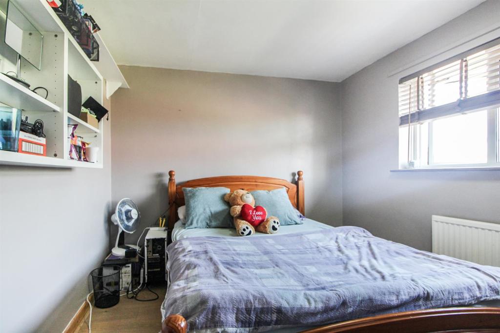 BED 2.jpg