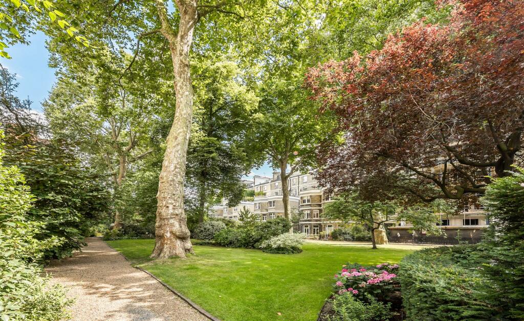 Wetherby Gardens Aug 2016-1.jpg