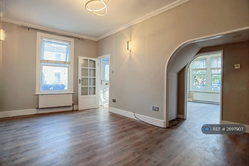 Ground Floor Reception