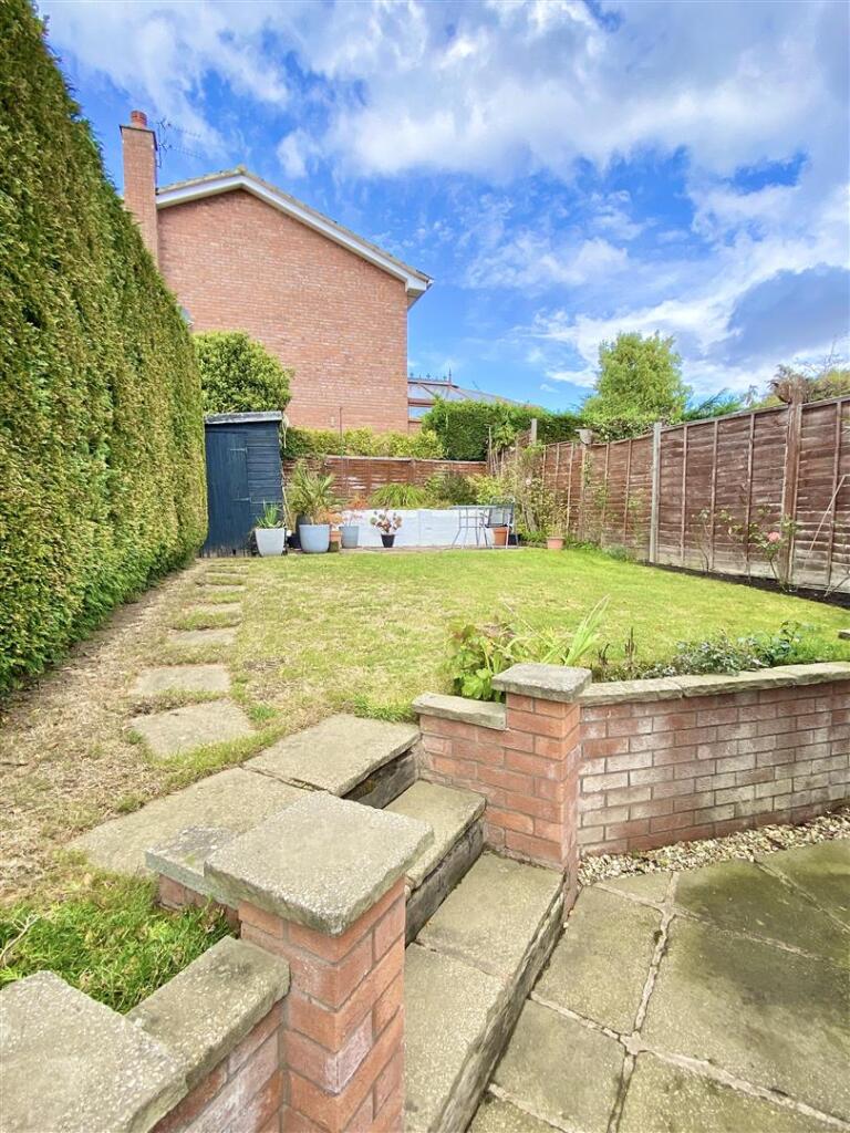 25 Sawstin Close-14.jpg