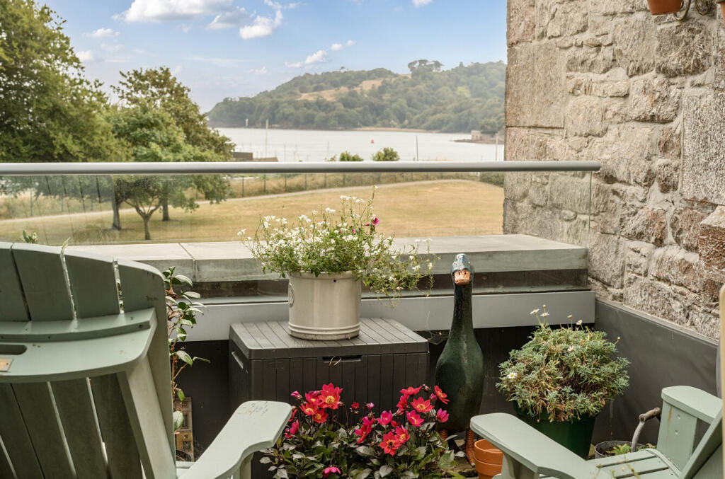 1335459-8-68a31a2...