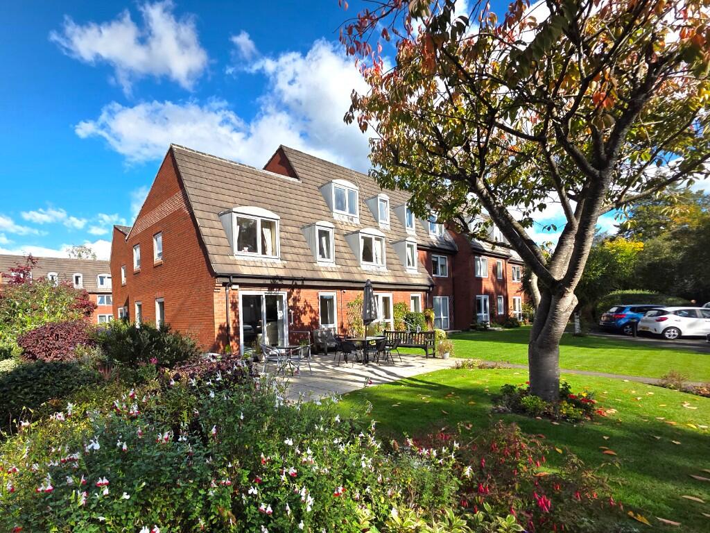 Ringwood Road, Ferndown, Dorset, BH22