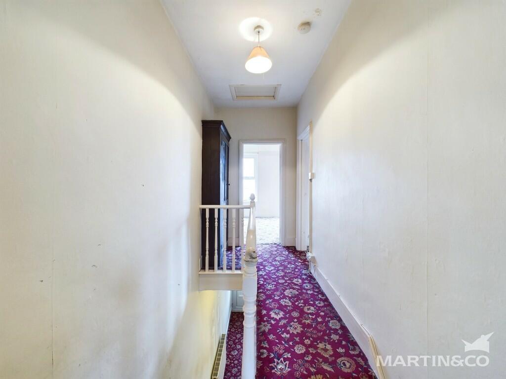 First Floor Landi...