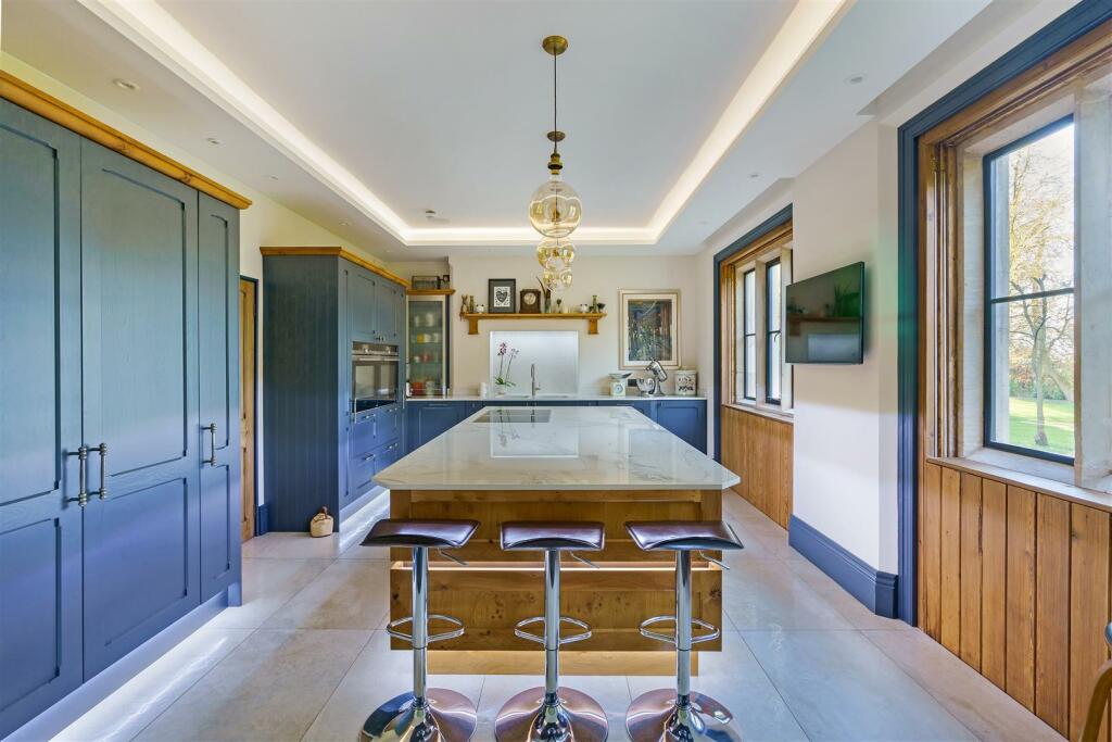 The Old Vicarage 312451- (10).jpg