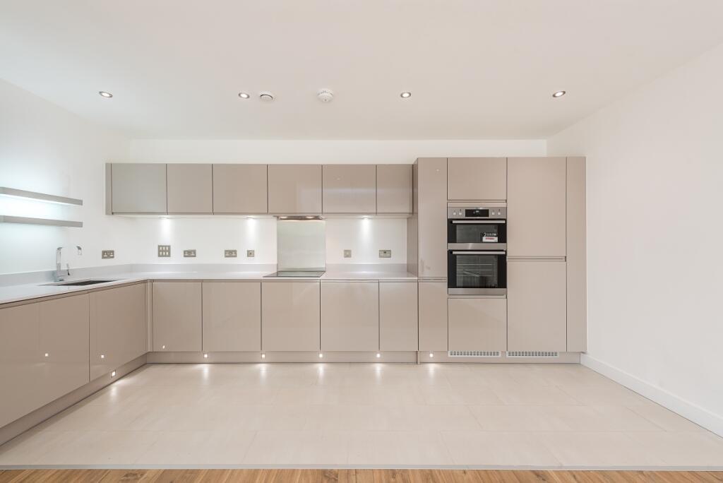 -Olivia-Court-043...