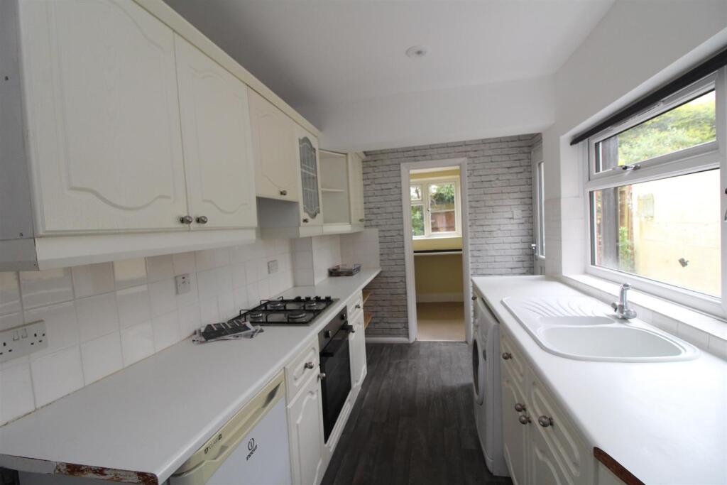 Kitchen.JPG