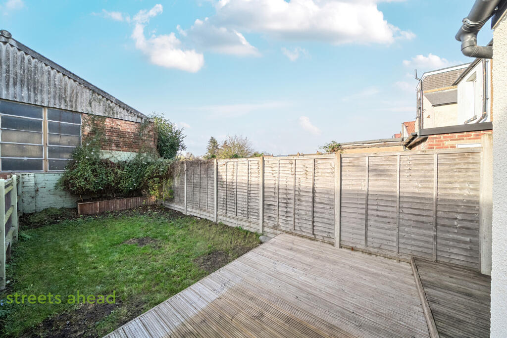 2b633ccd-9798-49a...