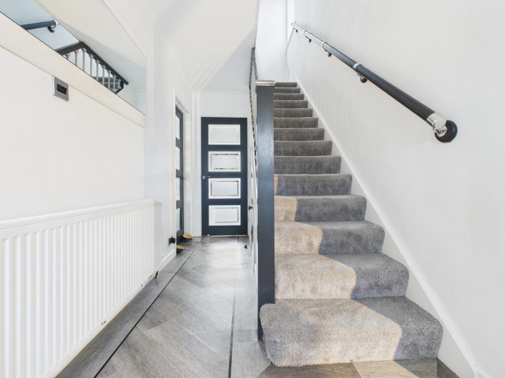 CAM03729G0-PR0173-STILL003