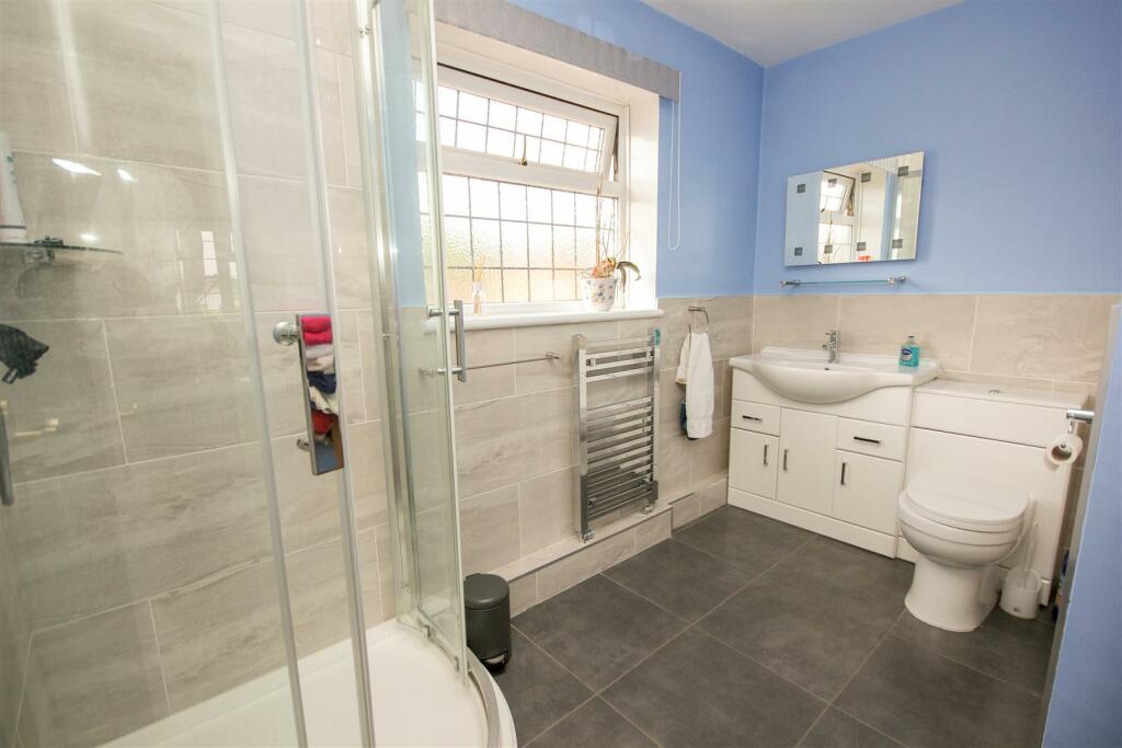 Shower Room.jpg
