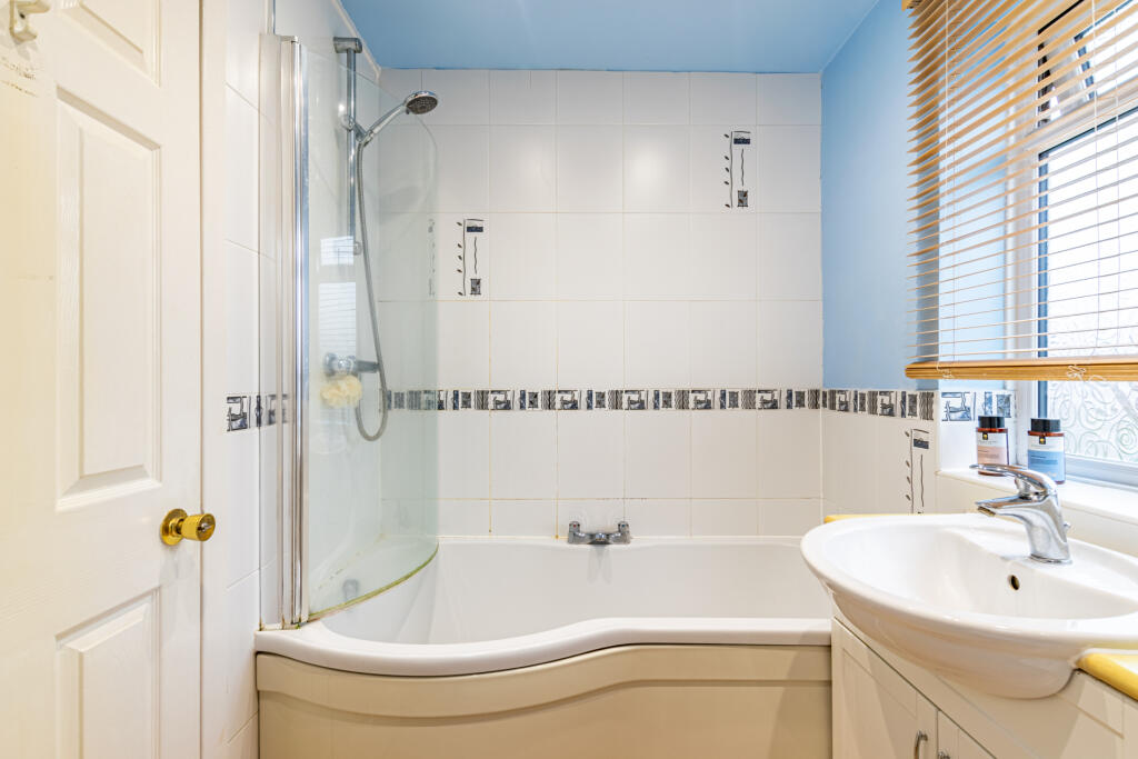 bathroom2