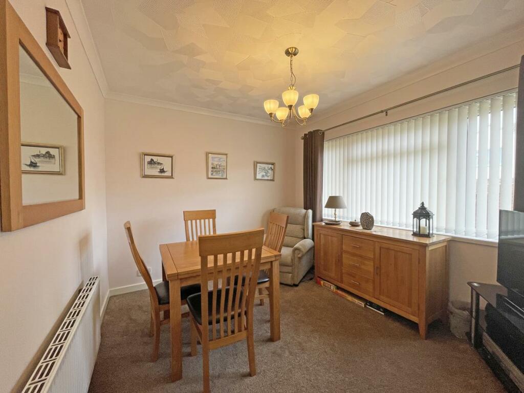 Kingswear Crescent 8 - Dining Area.jpg