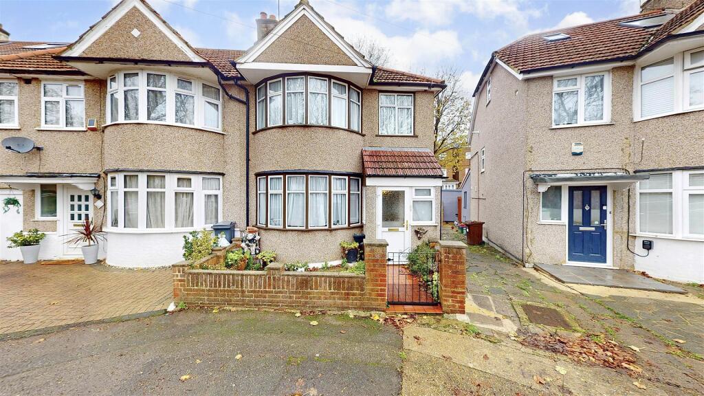 Crawford Close, Isleworth