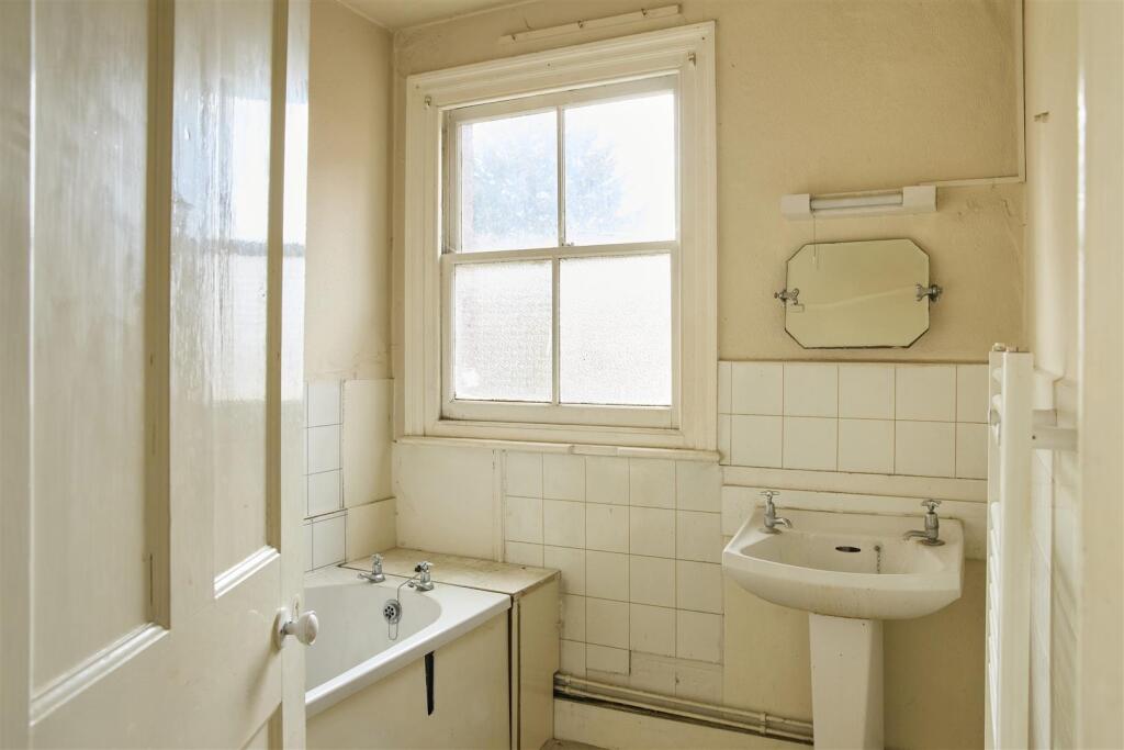 Paul_Barker_23_Blenheim_Road_010.jpg