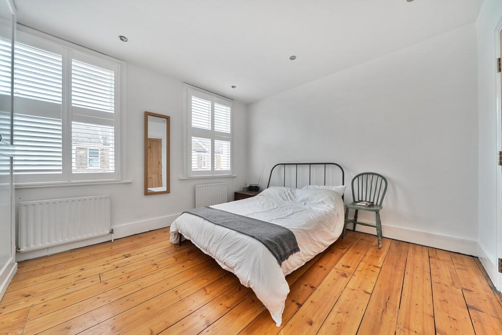 1316540-6-685d347...