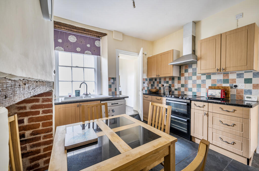 1357618-5-68cc466...