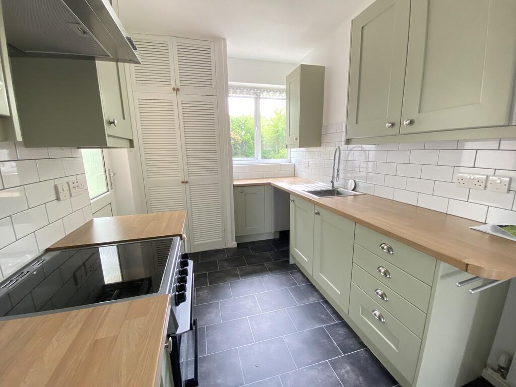Fitted kitchen