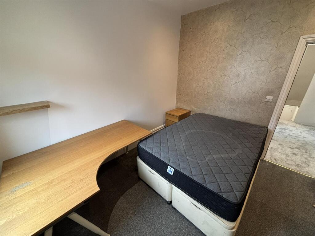 Bedroom 2 - 1st Rear