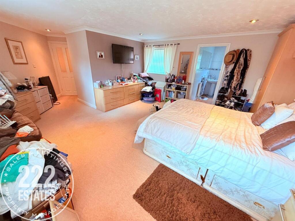 PHOTO-2025-07-08-11-50-49 (25).jpg