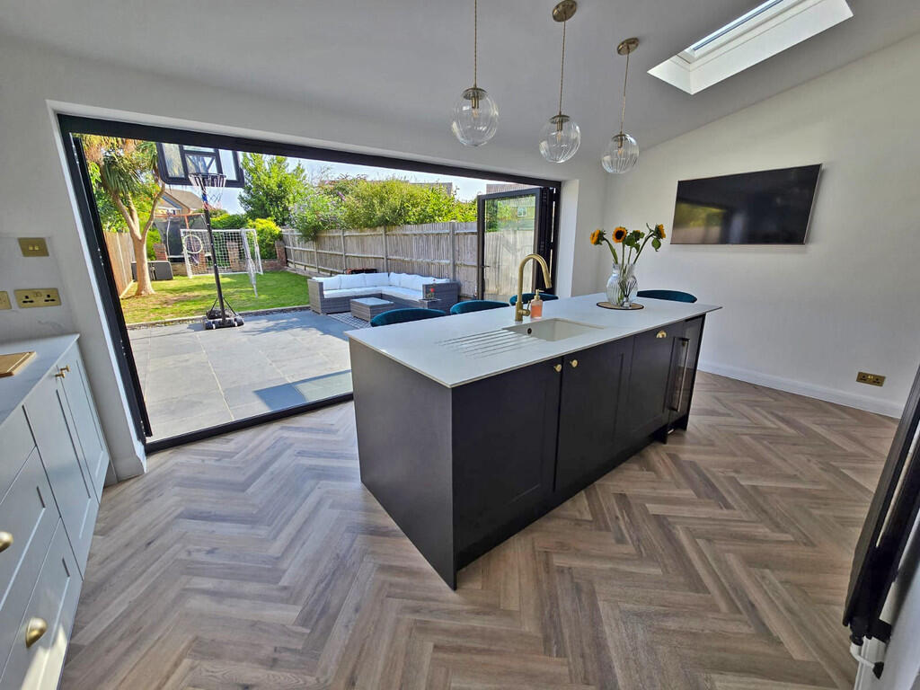Kitchen (2)