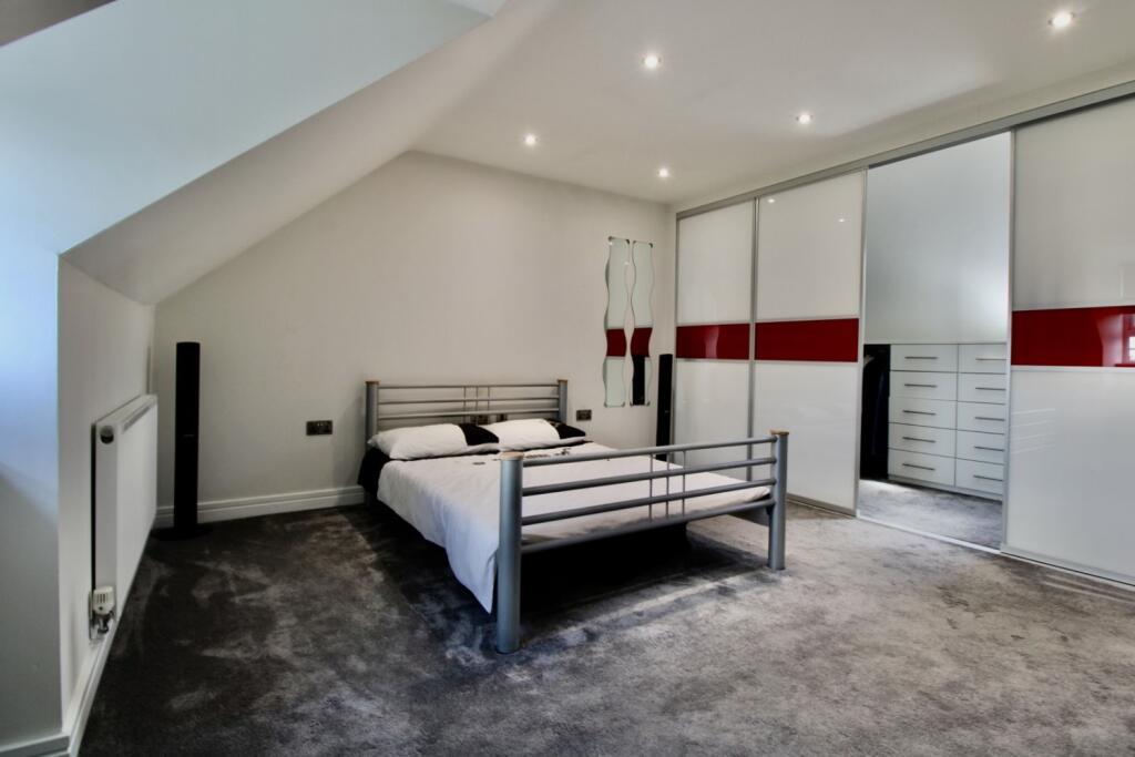 Bedroom 6 with walk in wardrobe