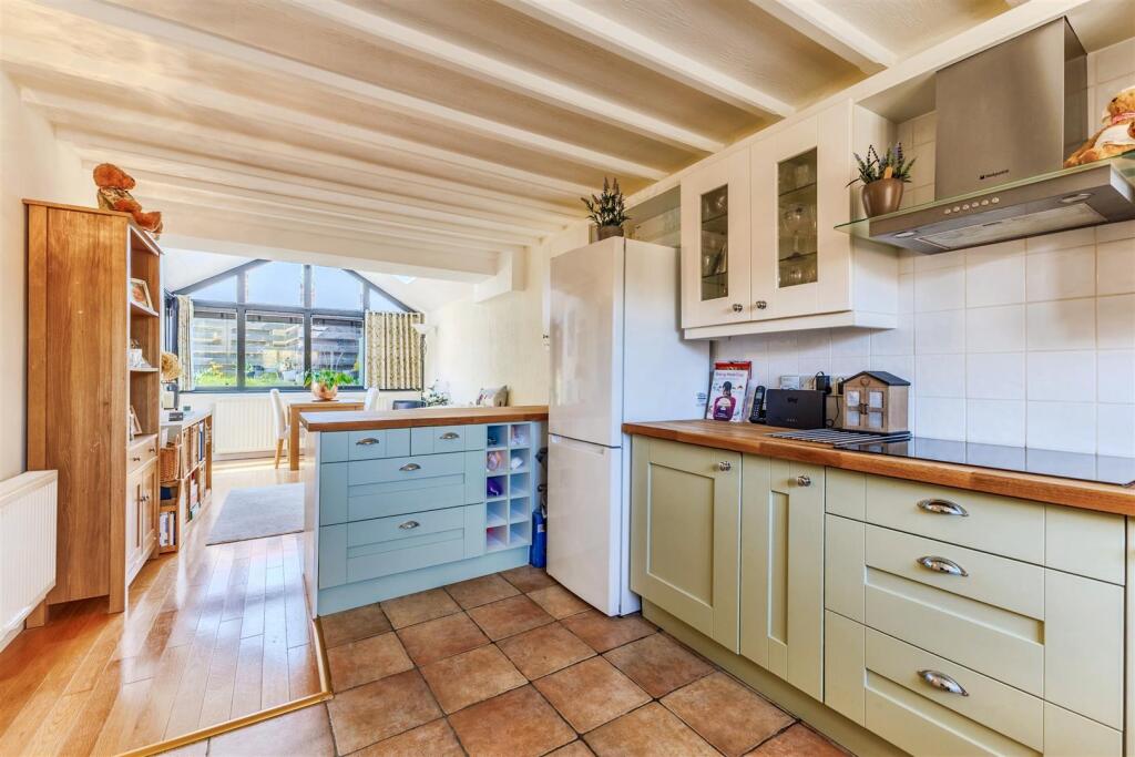 Swallow Barn- Kitchen 3.jpeg