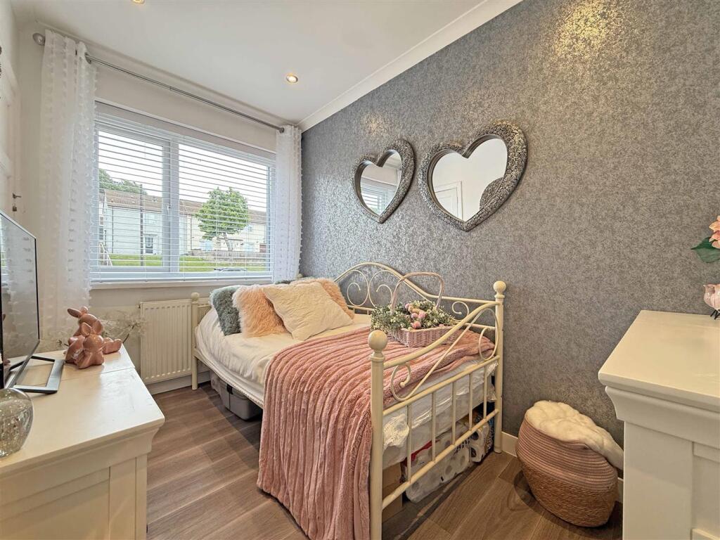 Hawkinge Gardens 34 - Bedroom Three.jpg