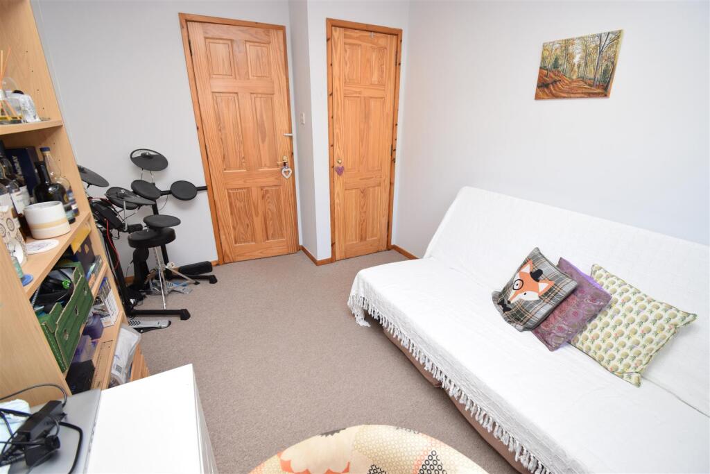 BEDROOM TWO (2)..jpg