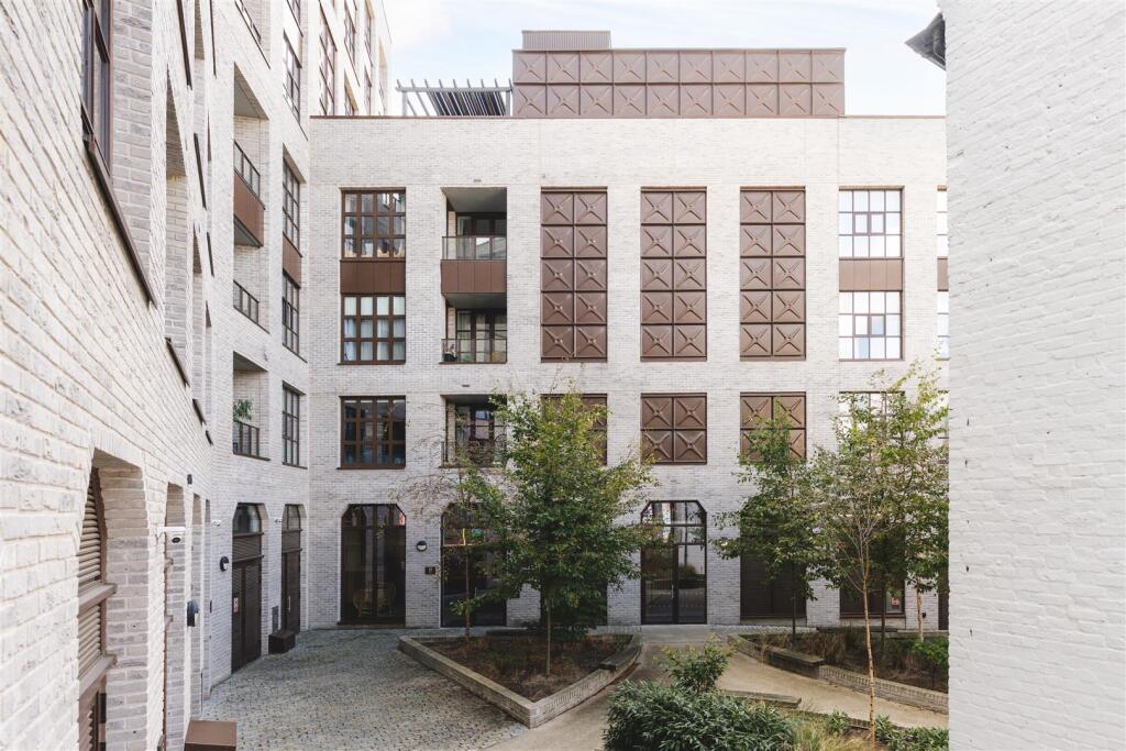 Empress Apartments -21.jpg