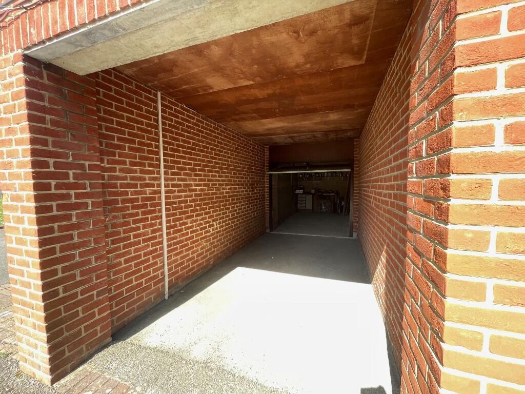 Car Port/Garage