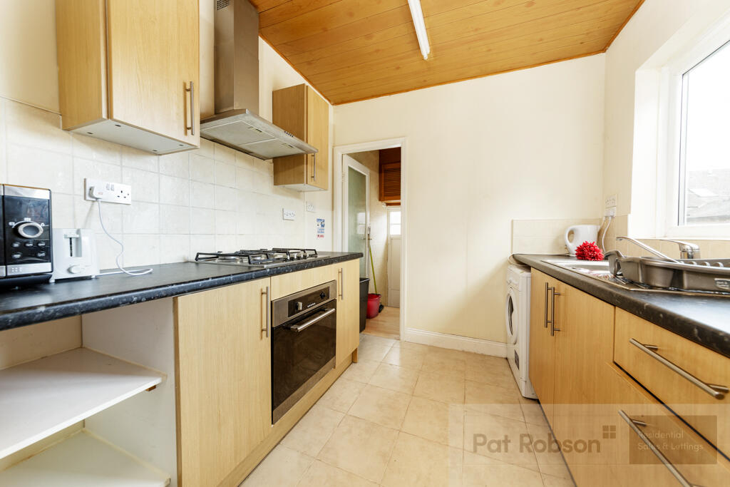 84 hazelwood avenue2