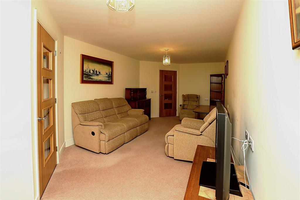Lounge.jpg