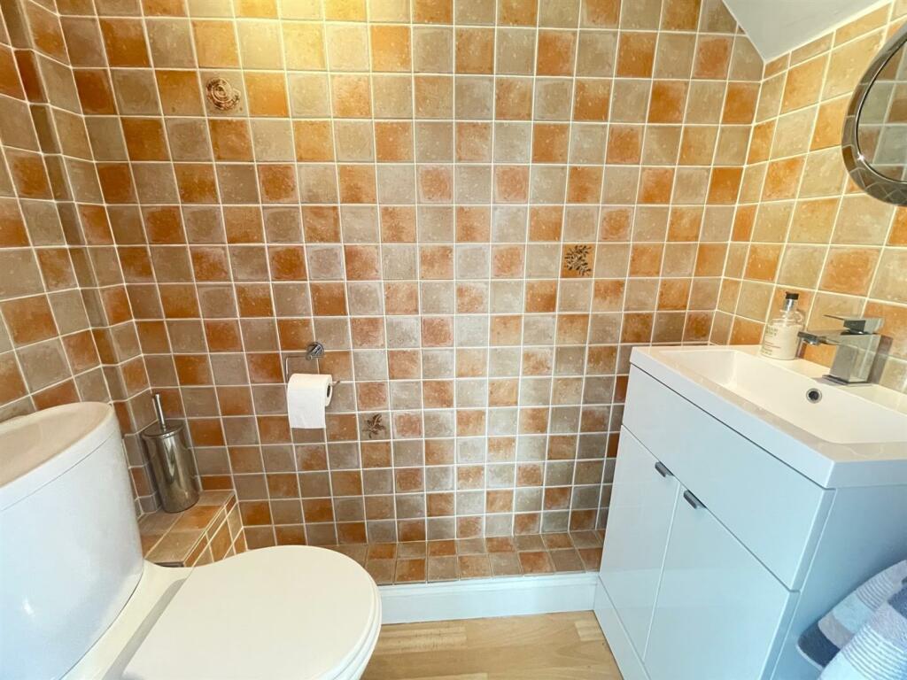 Ground Floor Cloakroom