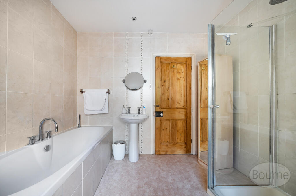 eb73de1f-d999-43c...