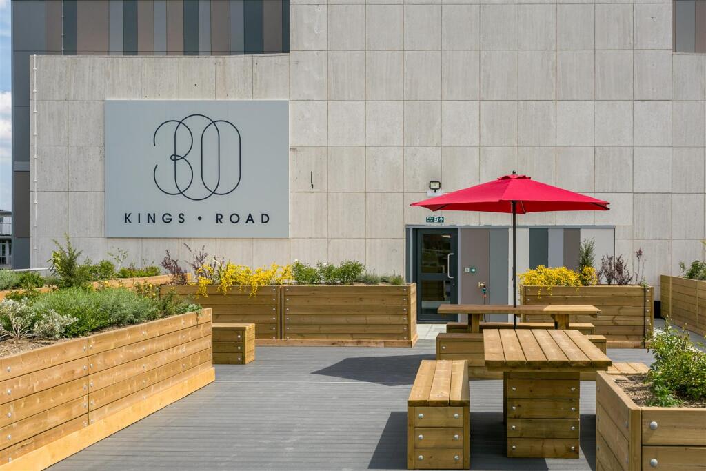 300 Kings Road fpz233248 (31).jpg