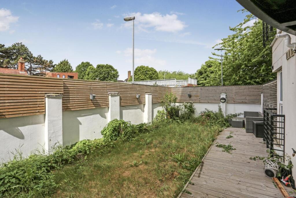 1474743482 - 9 Beckenham Park Heights, SE6 - 11.jp