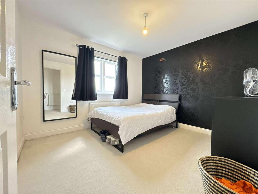 504860192_1954716348666032_7532295543761306292_n.j