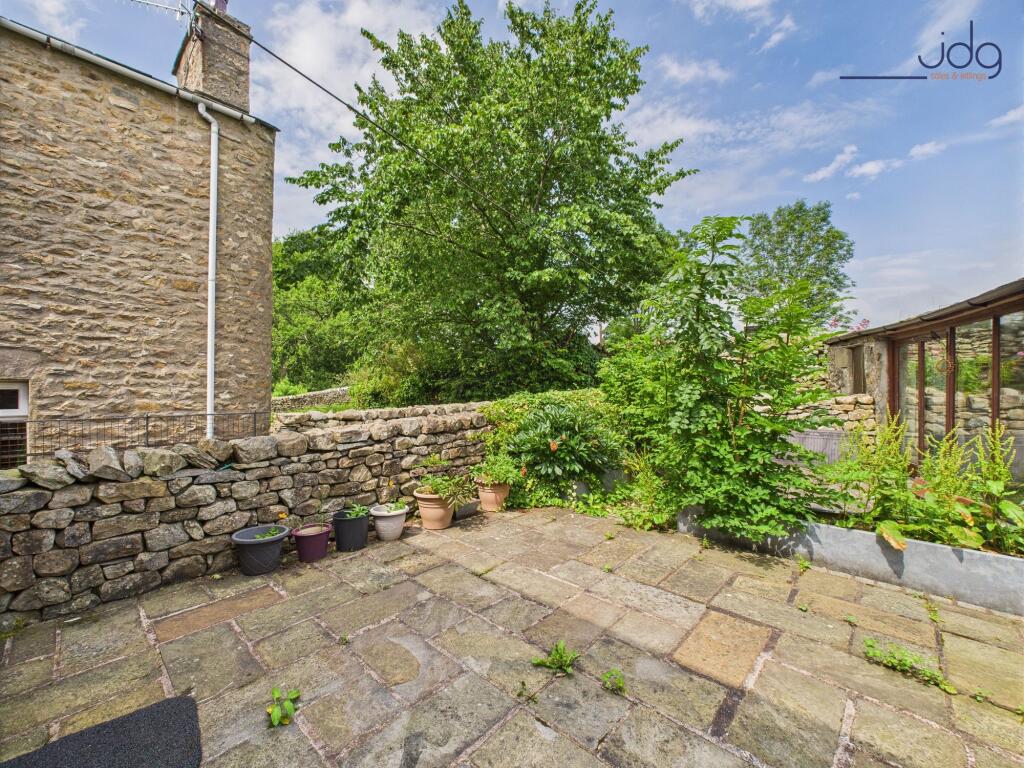 Low Maintenance Rear Garden