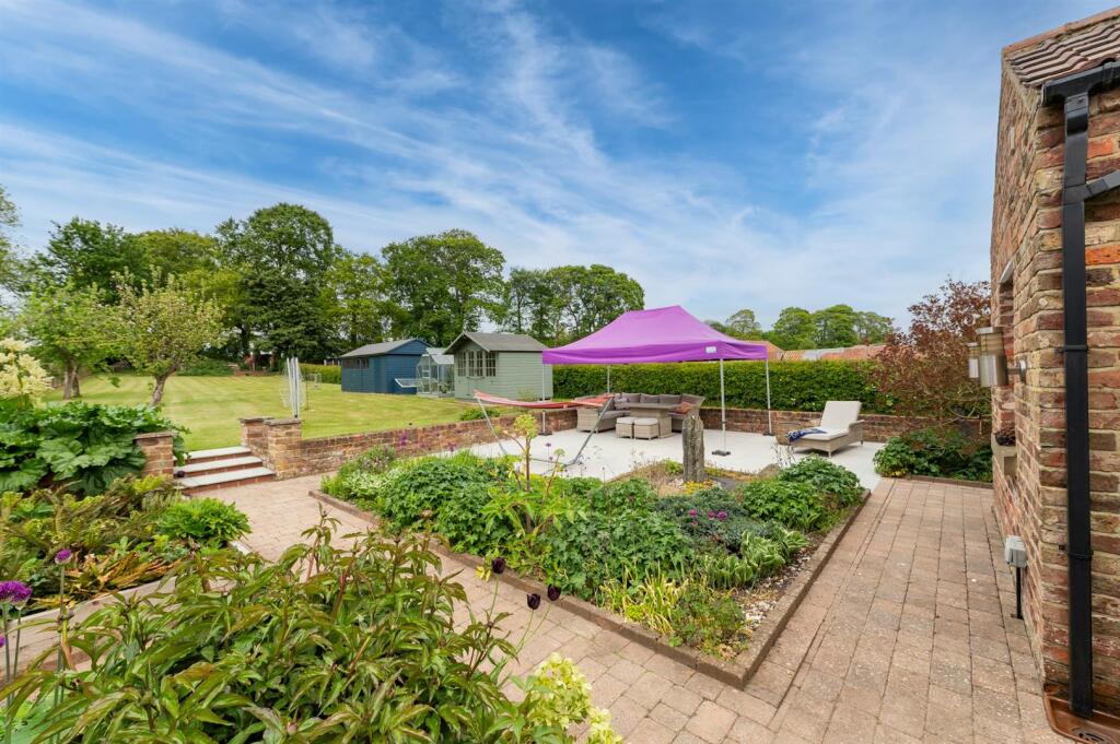 GARDEN