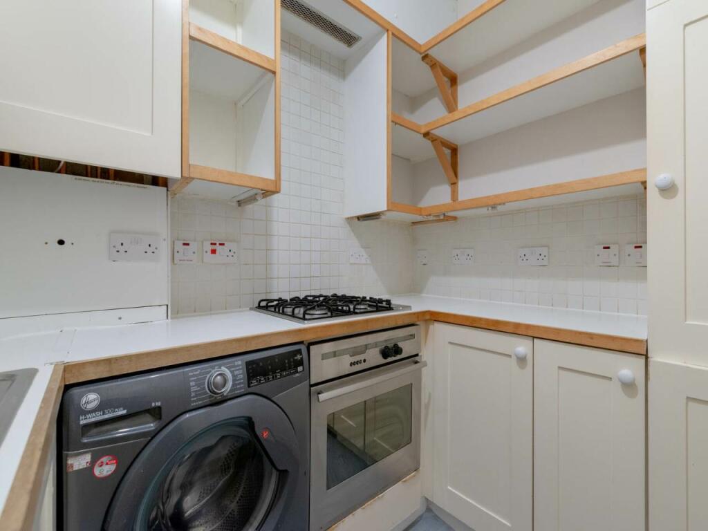 71884_NorthBankStree