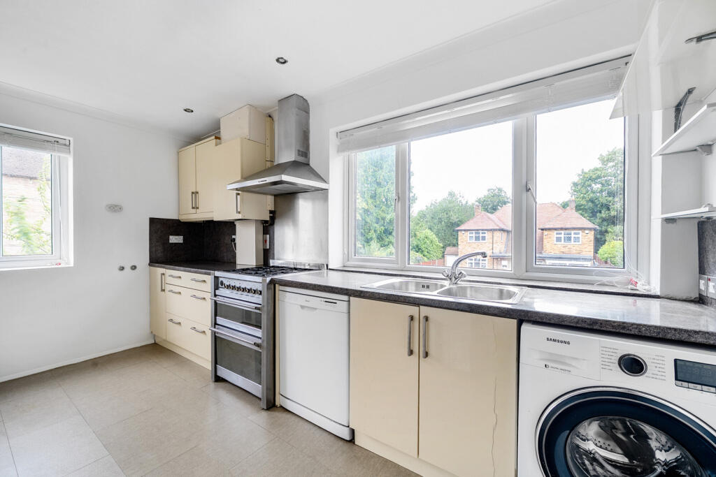 1334354-10-6890b7...