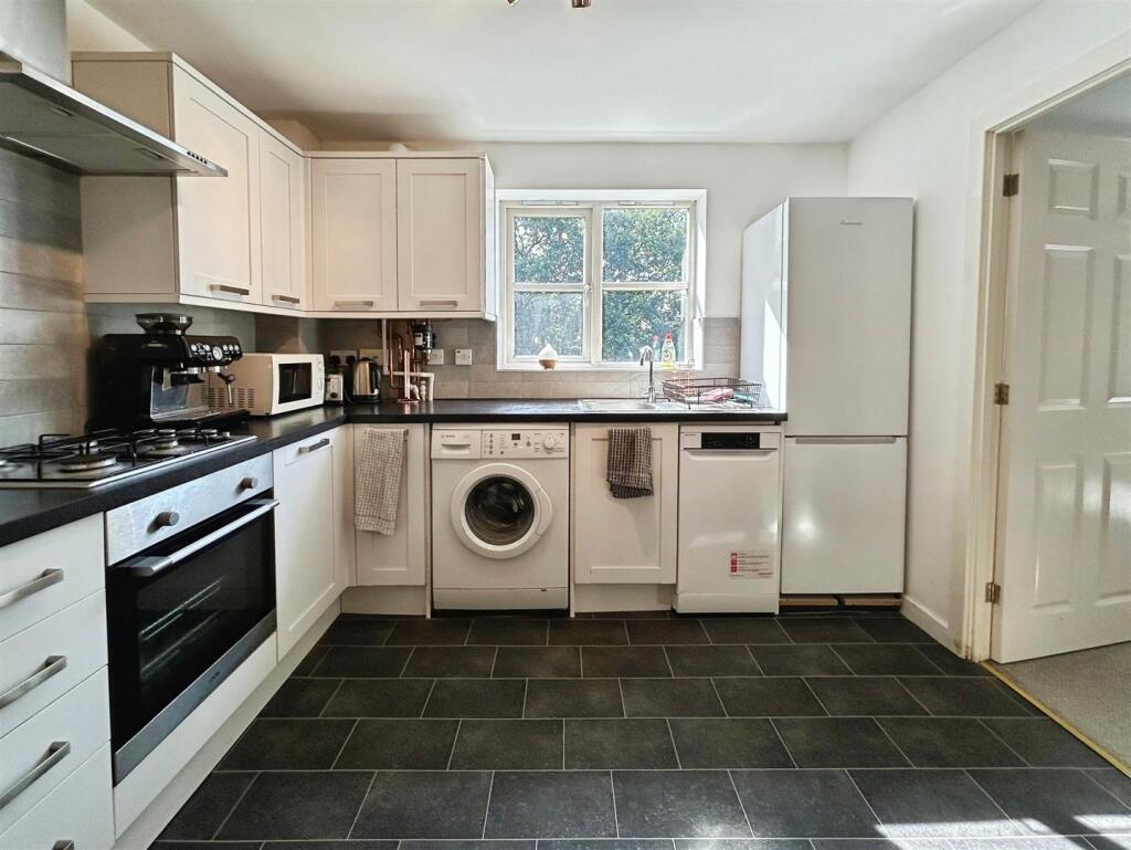 7947266d--4C8D-9946-884ADA4A9429-39660-00001A0E24B