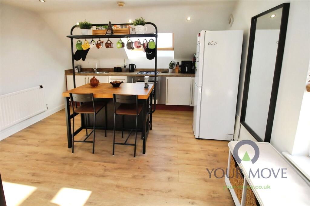Lounge/Kitchen
