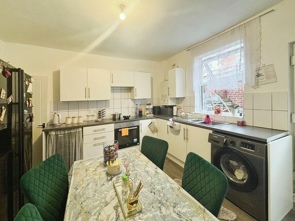 7aee01f1-image000...